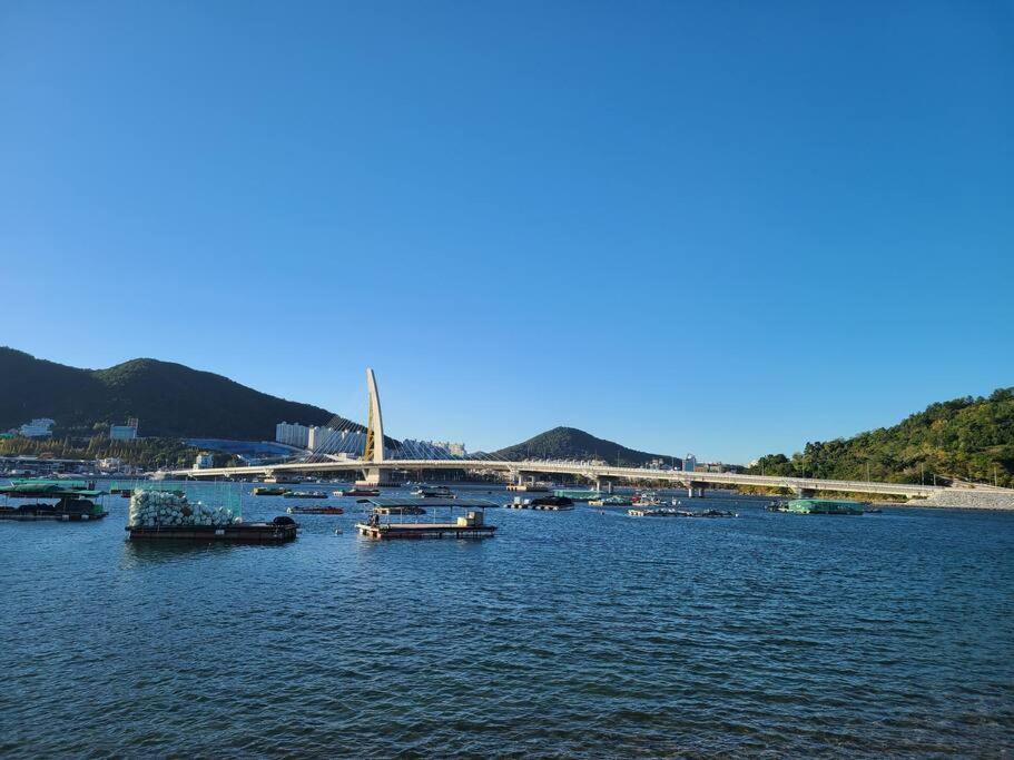 The Castle Ocean Marina Double Suite Yeosu Exterior foto
